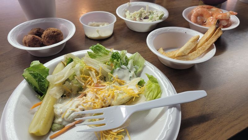 A Salad Bar That Offers More Than Expected