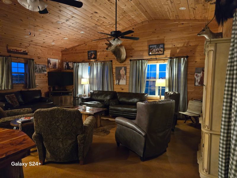 Comfortable Lodge Accommodations With Western Charm