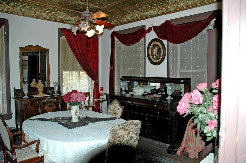 Miss Hattie's Bordello Museum - San Angelo