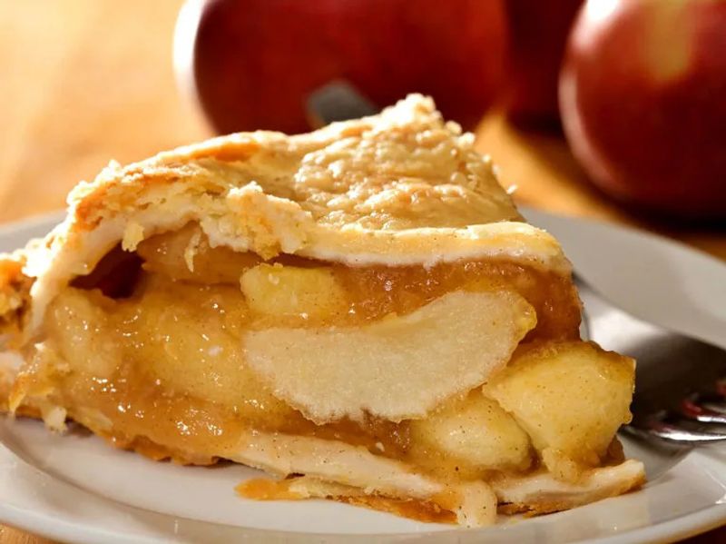 A Pie Case That Stops Conversations