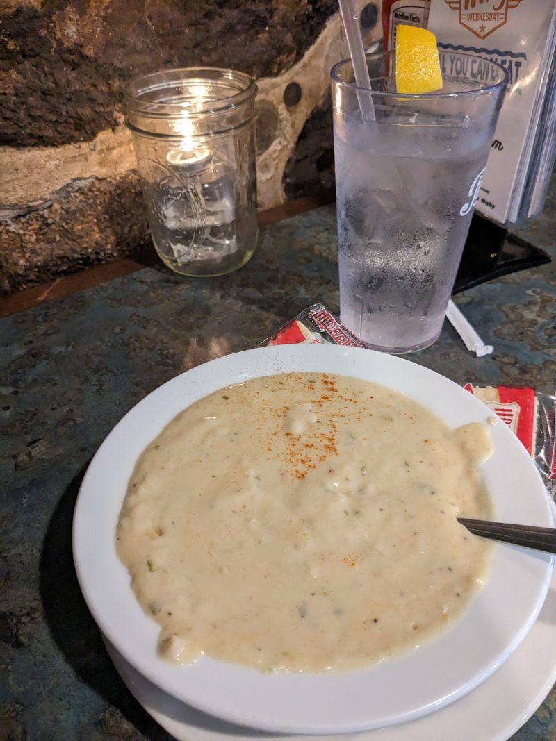 Creamy Crab Soup That Customers Call a Must-Try