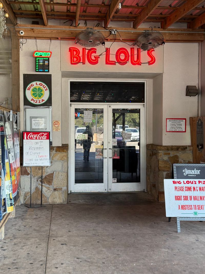 Big Lou's Pizza, Texas