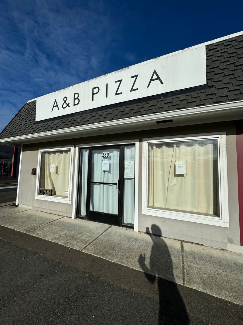 A&B Pizza