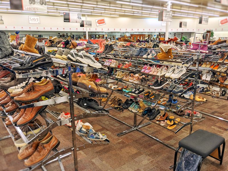 Salvation Army Family Store - Edmond