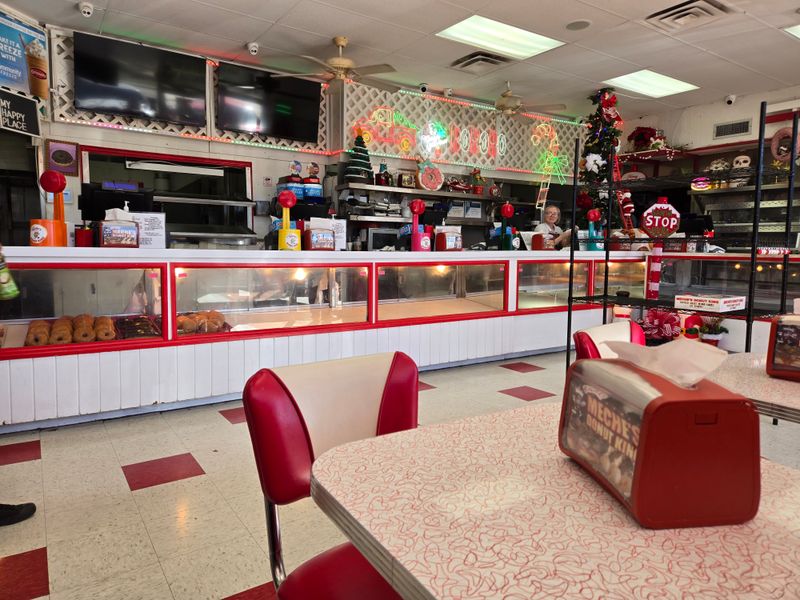 Meche’s Donut King – Acadiana