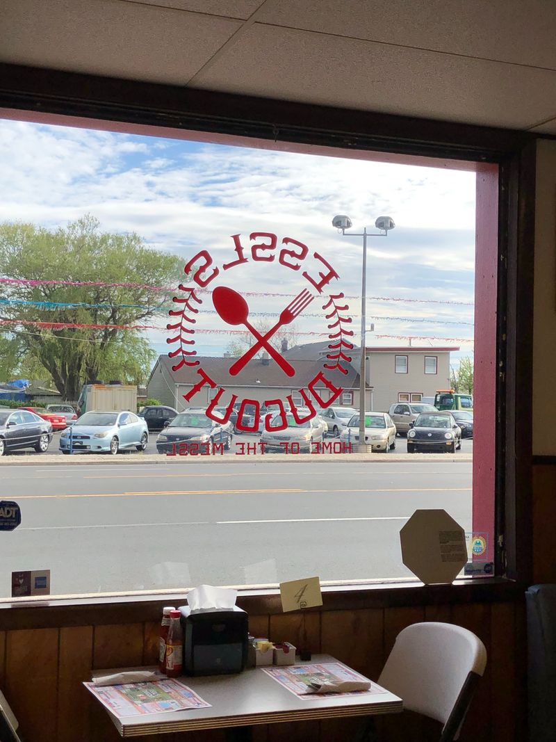 A Cozy Atmosphere Perfect for Intimate Gatherings