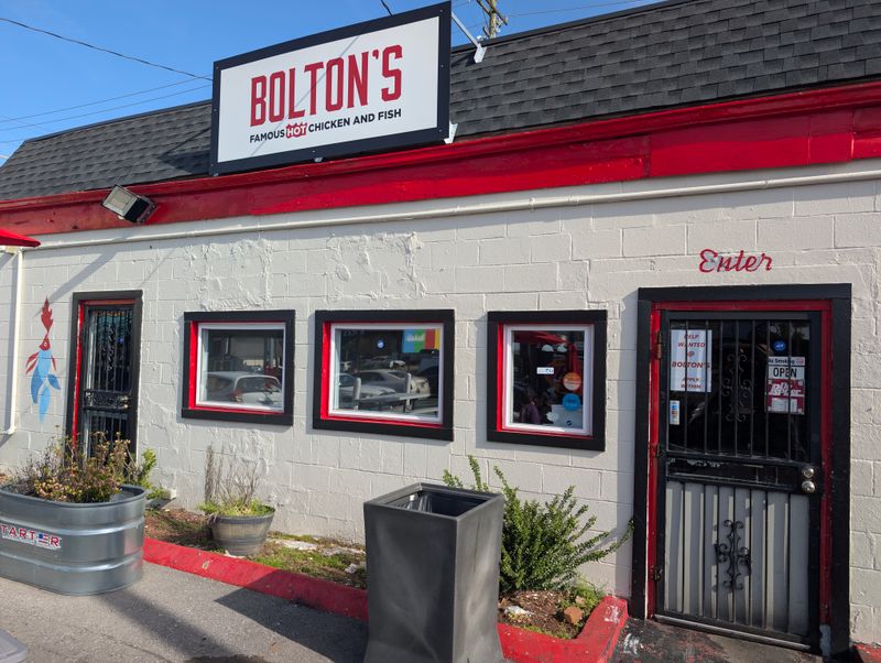 Bolton’s Spicy Chicken & Fish