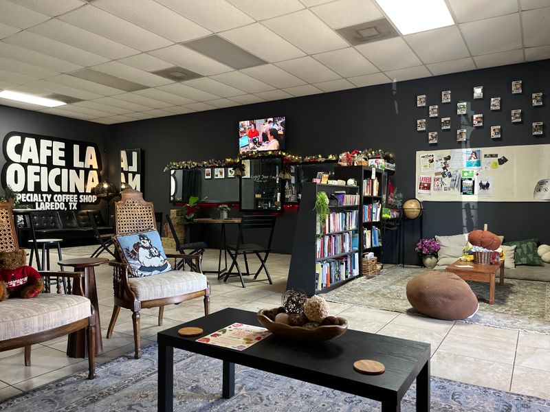 Cafes Serving Border-Style Coffee and Conversation