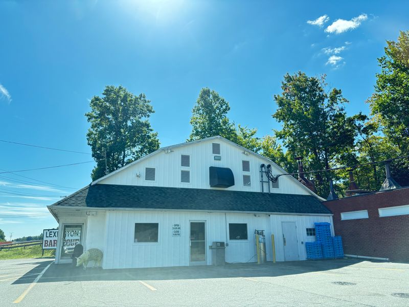 Lexington Barbecue, Lexington