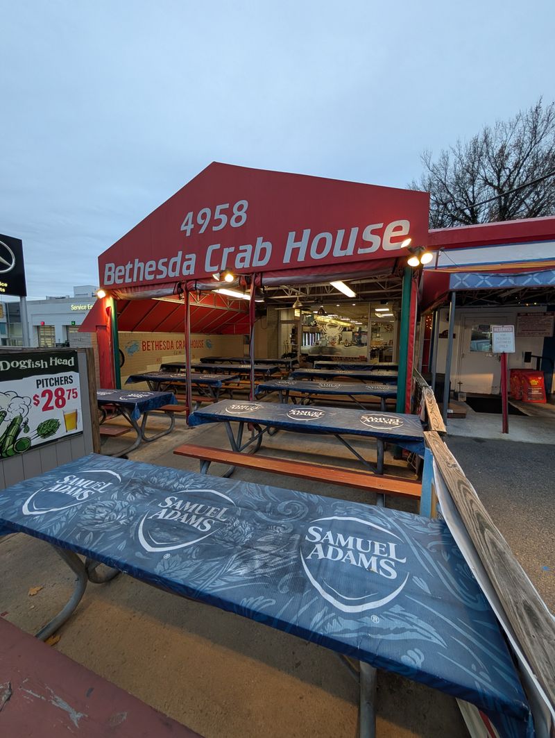 Bethesda Crab House, Bethesda