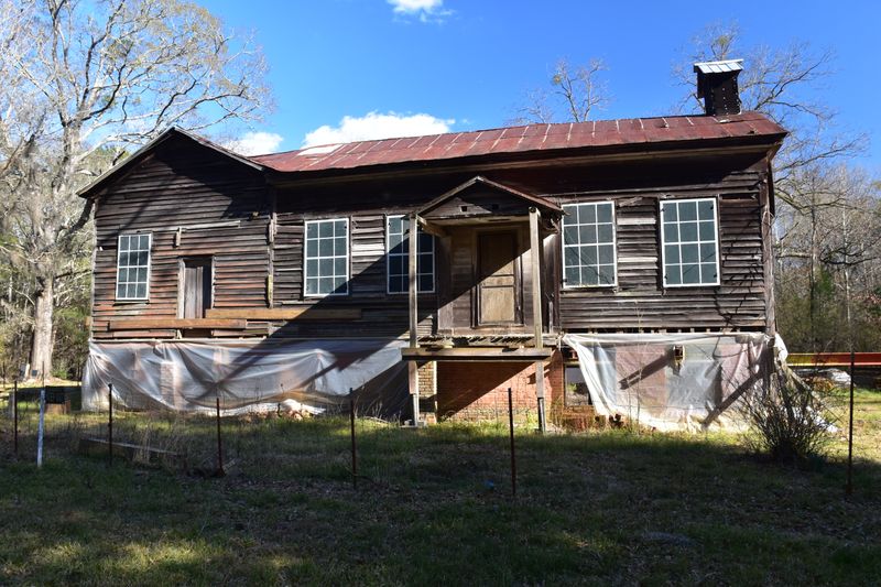 A Town Slowly Swallowed By The Floodplain