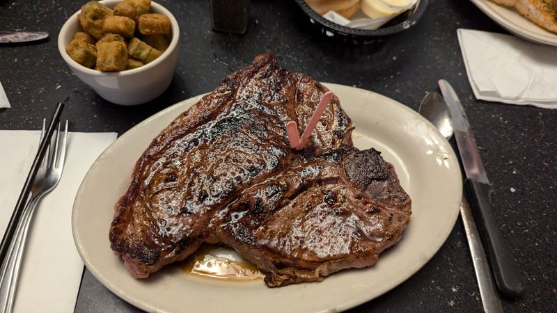 Steaks That Draw Crowds From Miles Away
