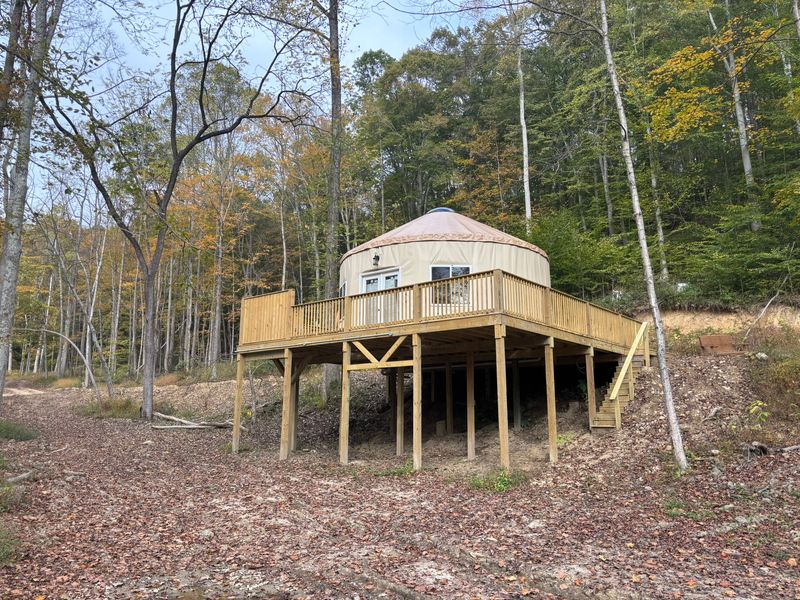 Hocking Hills Adventures (Riverside Edge Cabin) (Hocking River Area)
