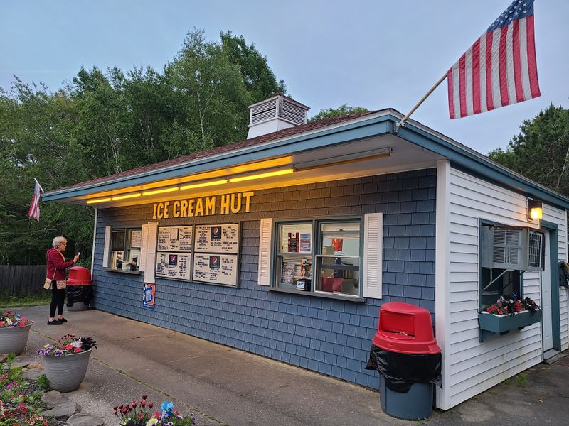 Ice Cream Hut