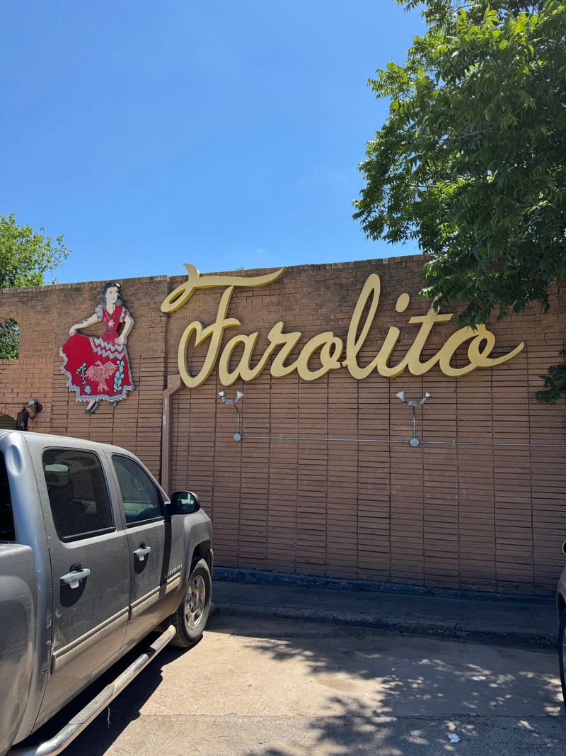 Farolito's