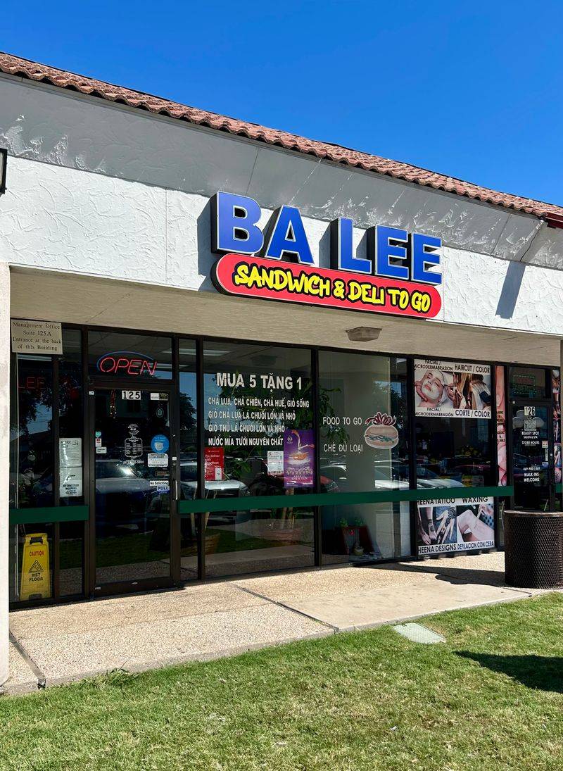 Ba Lee Sandwich Shop