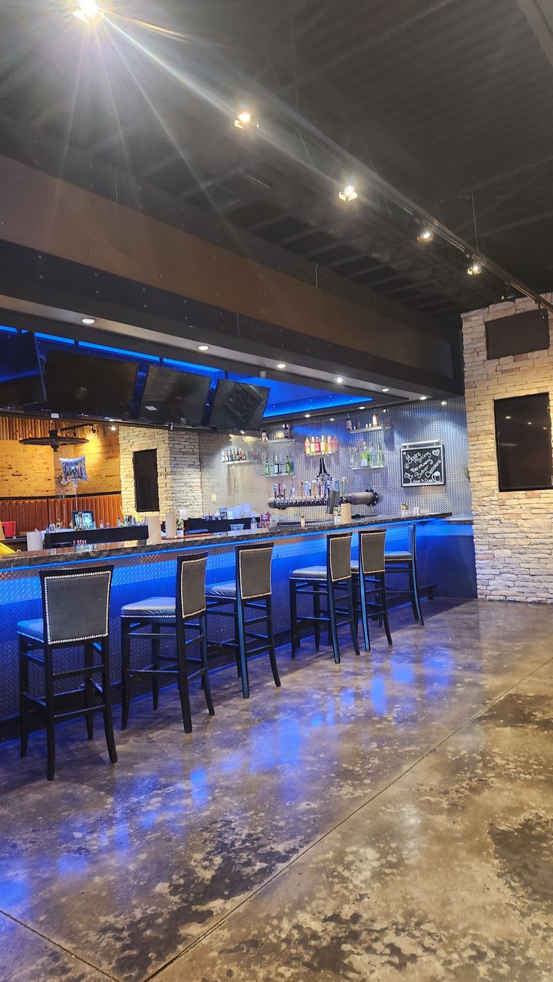 Catfish Ranch, Lawton