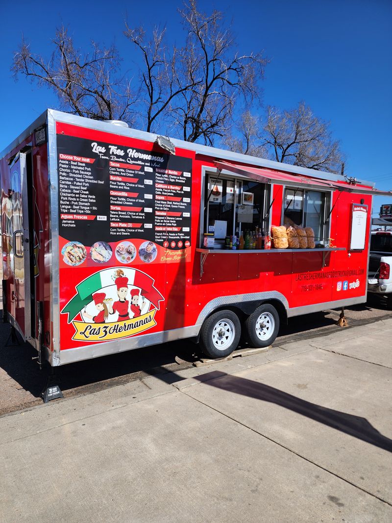 Las Tres Hermanas Food Truck