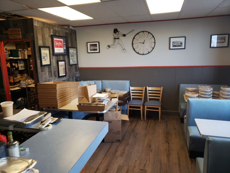 Service That Feels Like Visiting Your Favorite Aunt's Kitchen