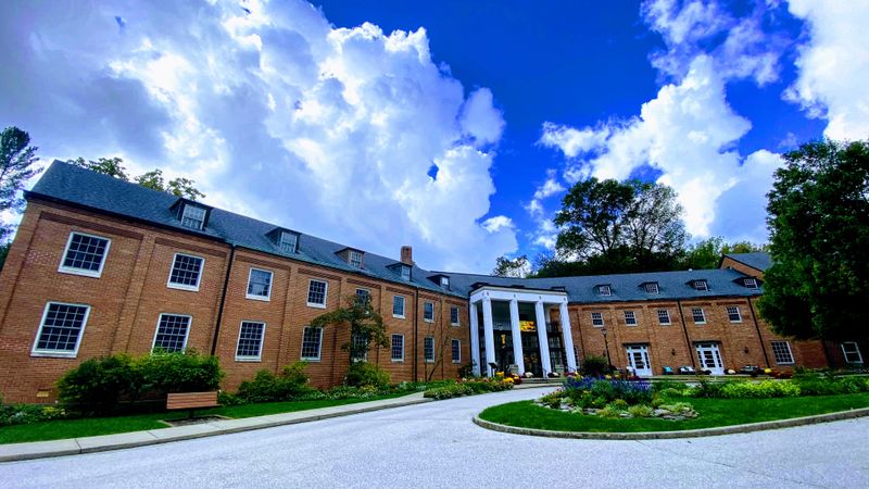 Historic Canyon Inn Offering Rustic Comfort and Home-Style Meals