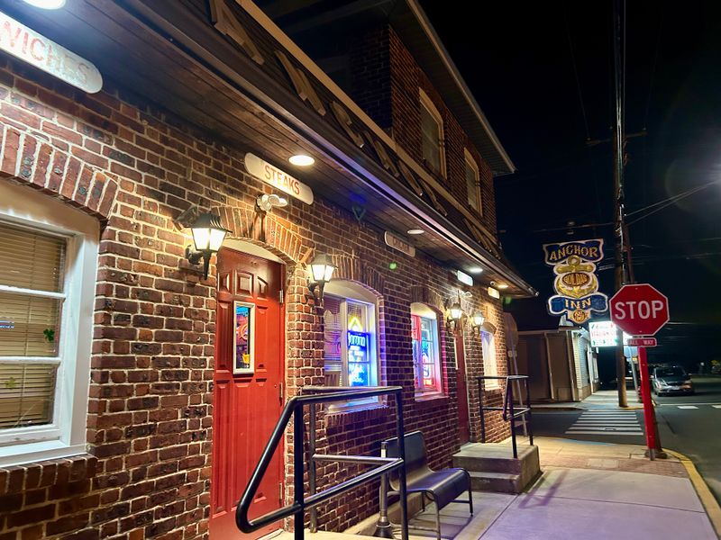 The Anchor Inn, Superior