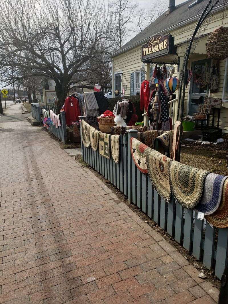 Quaint Antique Shops and Boutiques