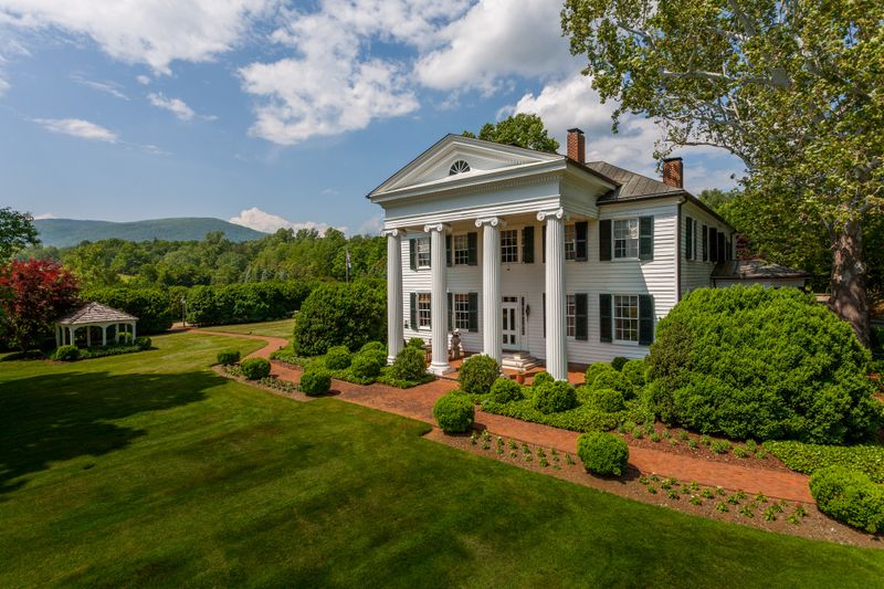 Vineyards That Rival Napa Without The Attitude