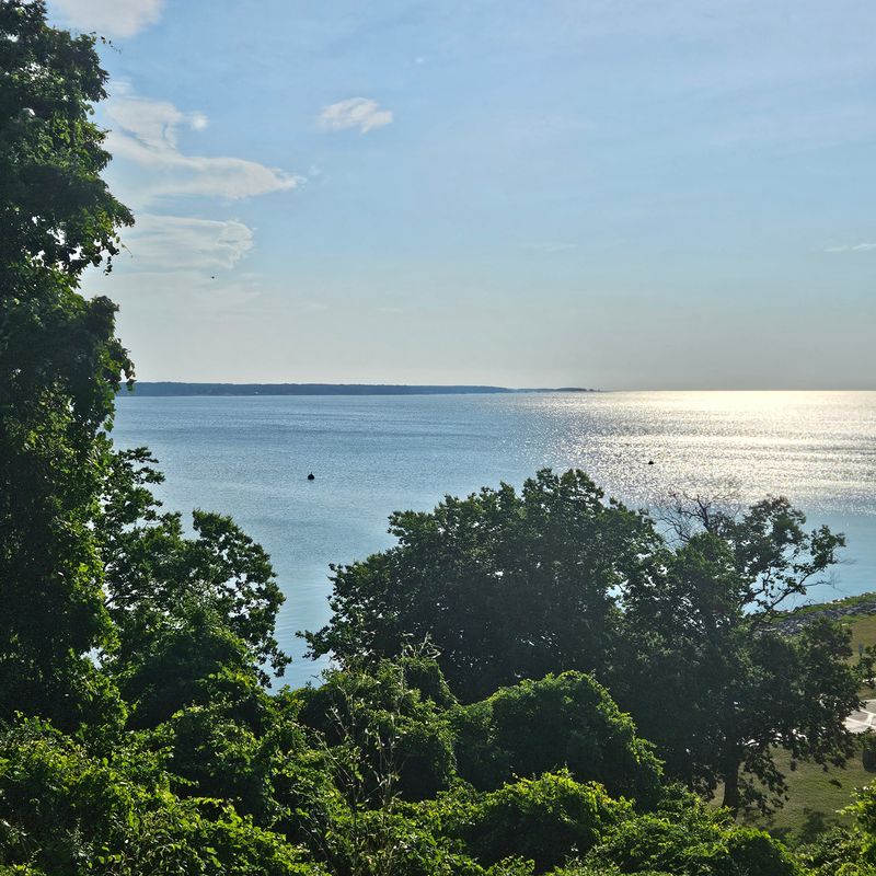 Yorktown Victory Monument Bridge