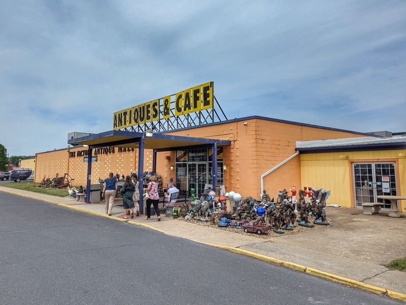 Staunton Flea Market