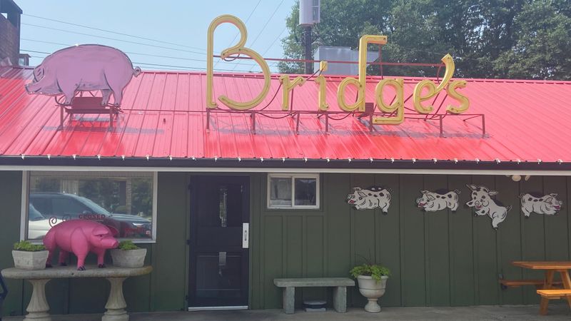 Red Bridges Barbecue Lodge