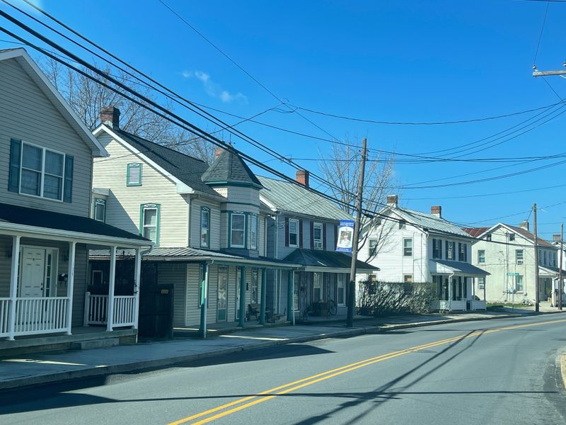 Newcomers Keep Appearing Inside The State