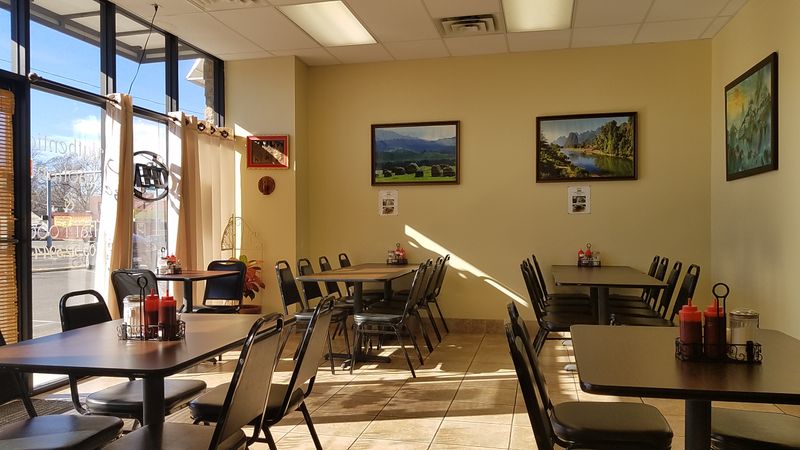 Four J's Laotian & Thai Cuisine