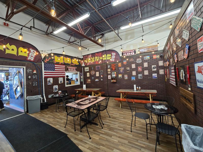 Smokin' Outlaw Kitchen