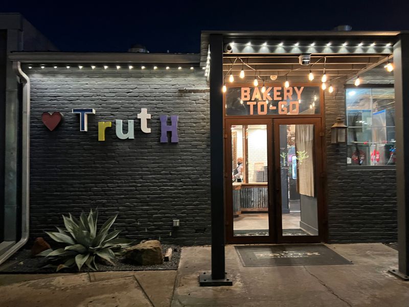 Truth Barbeque - Houston