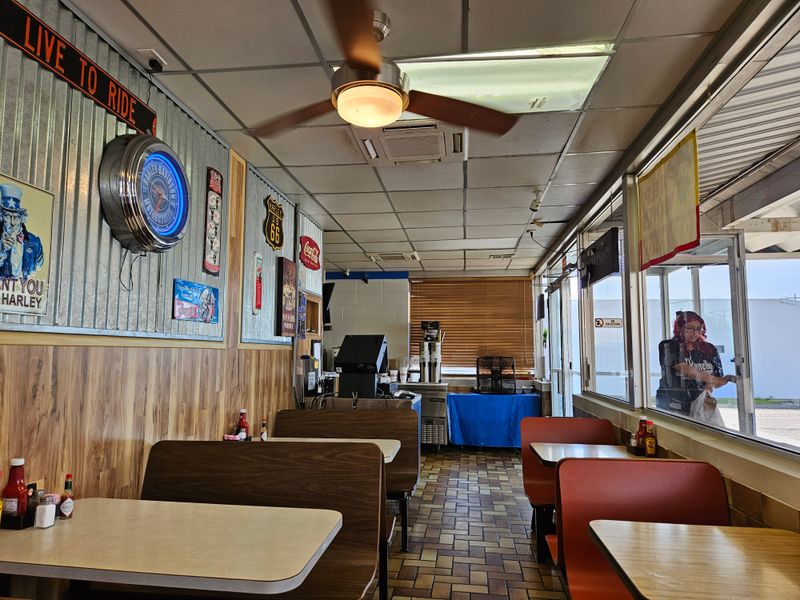 Del Rancho, Multiple Locations