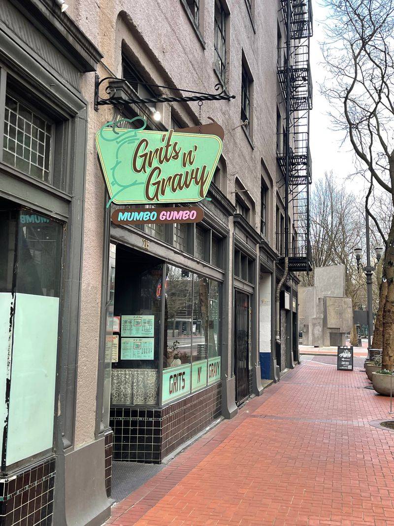 Popular Brunch Spot with Online Reservations