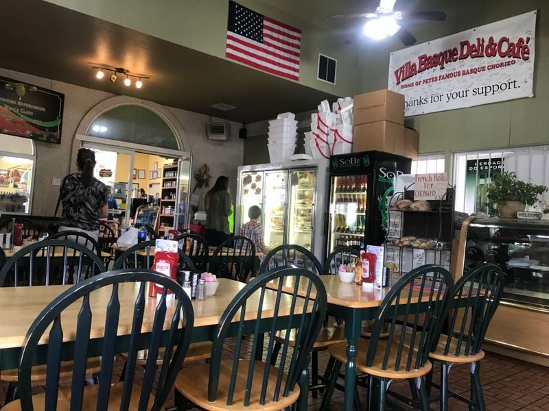 Villa Basque Café