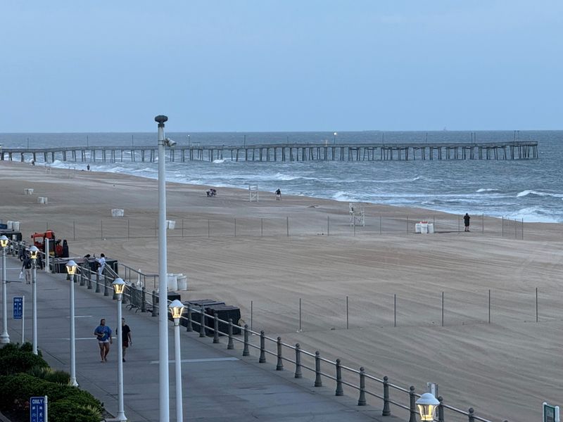 Year-Round Beachfront Dining Experience