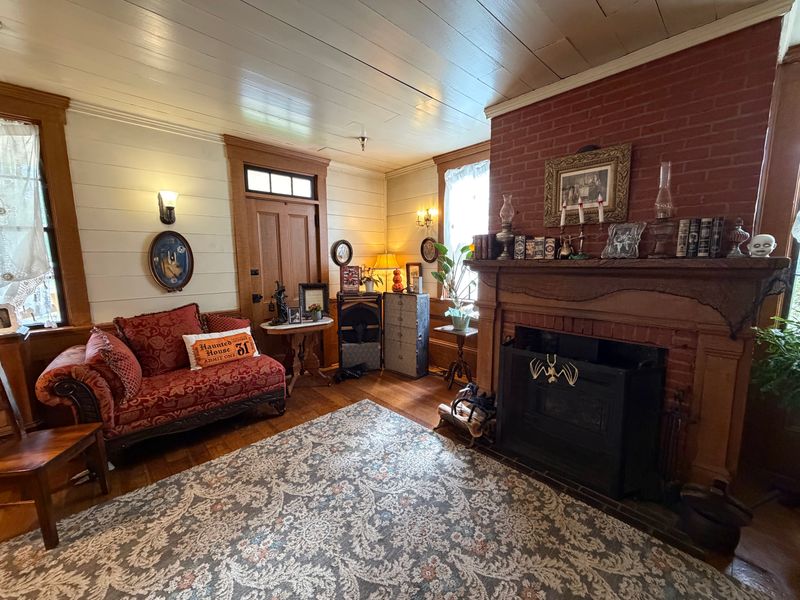 Oregon's Oldest Continuously Operating Hotel Keeps Welcoming Guests