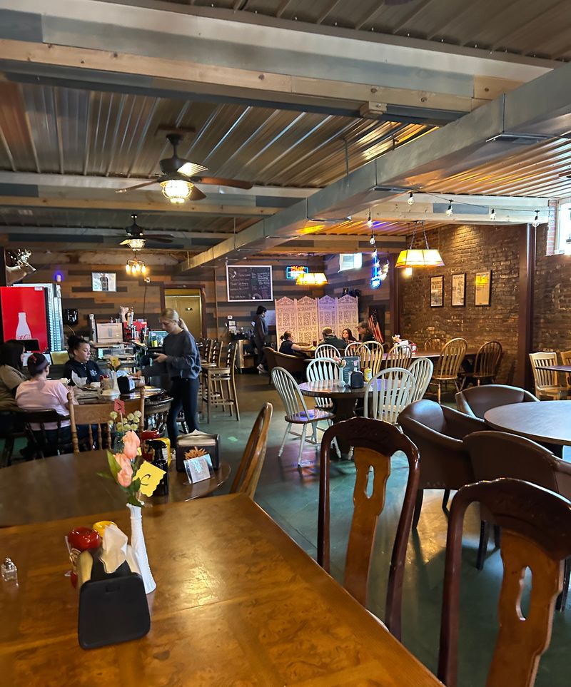 The Bar Scene Worth Settling Into