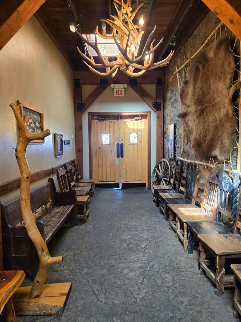 Retro Vibes That Feel Like Home