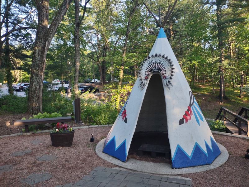 A Warm, Destination Dinner Experience