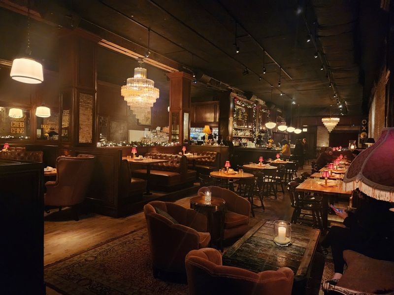 Bavette's Bar & Boeuf