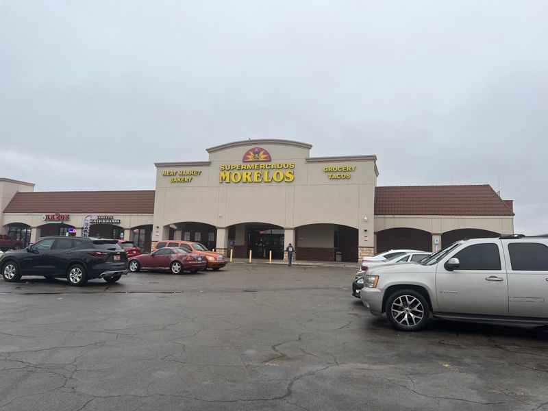 Supermercado Morelos - SW 44th