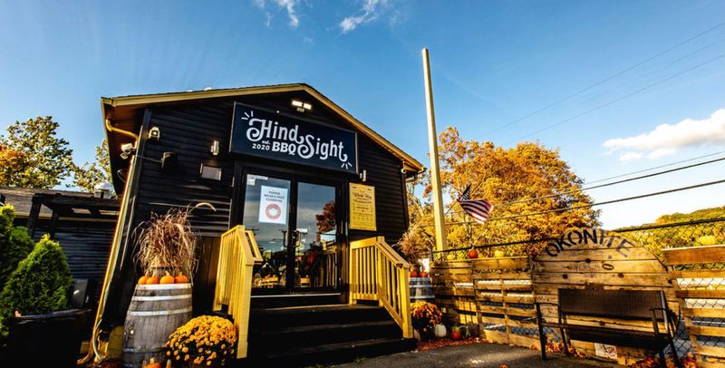 Hindsight BBQ In Waterbury