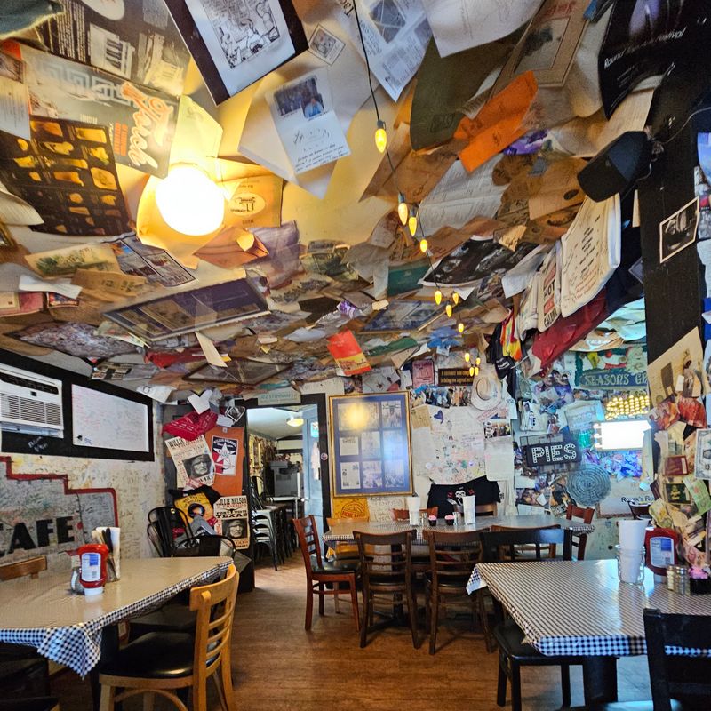 Royers Round Top Café