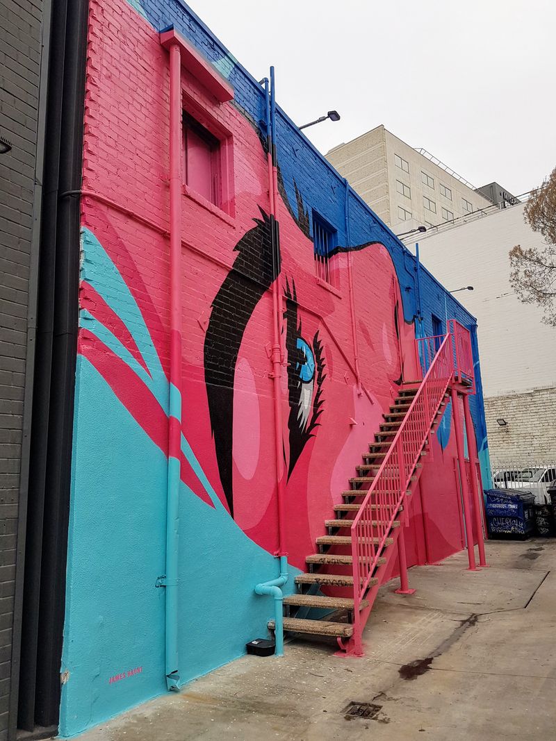 Murals That Change With The Street