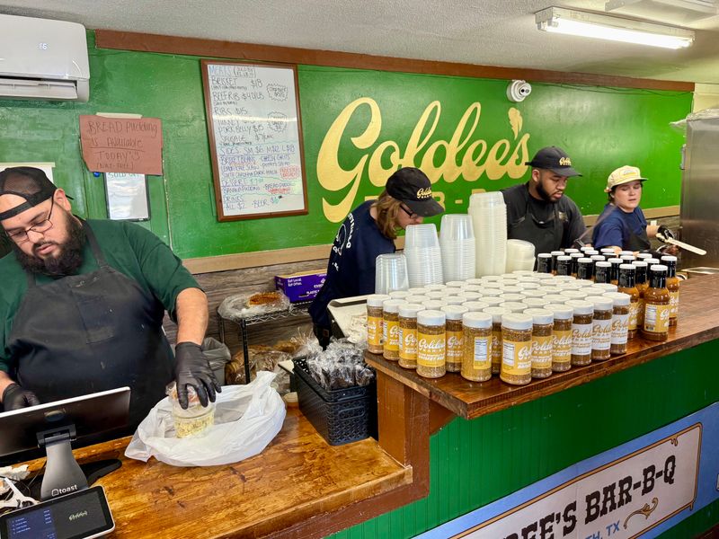 Service That Makes You Feel Welcome