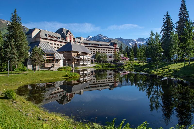 Alyeska Resort Seafood Night, Girdwood
