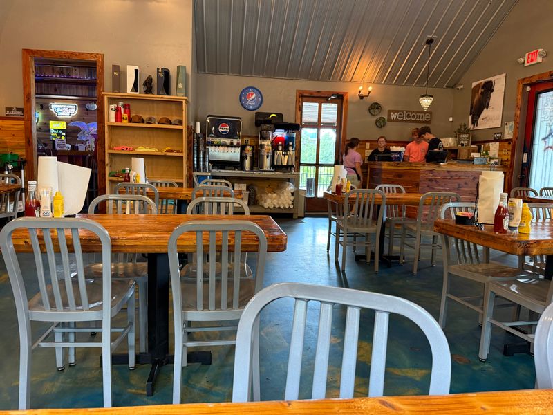 Buffalo Grill, Broken Bow